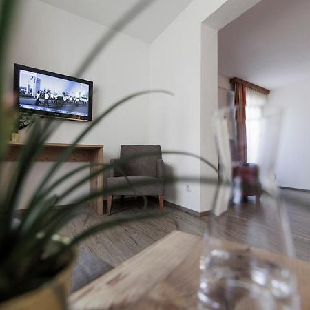 Hotel Neuwirt มีมิง ภายนอก รูปภาพ