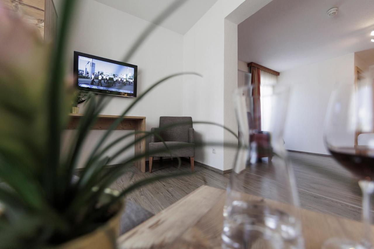 Hotel Neuwirt มีมิง ภายนอก รูปภาพ