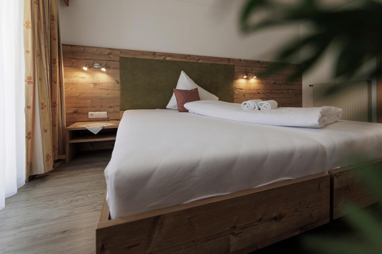 Hotel Neuwirt มีมิง ภายนอก รูปภาพ