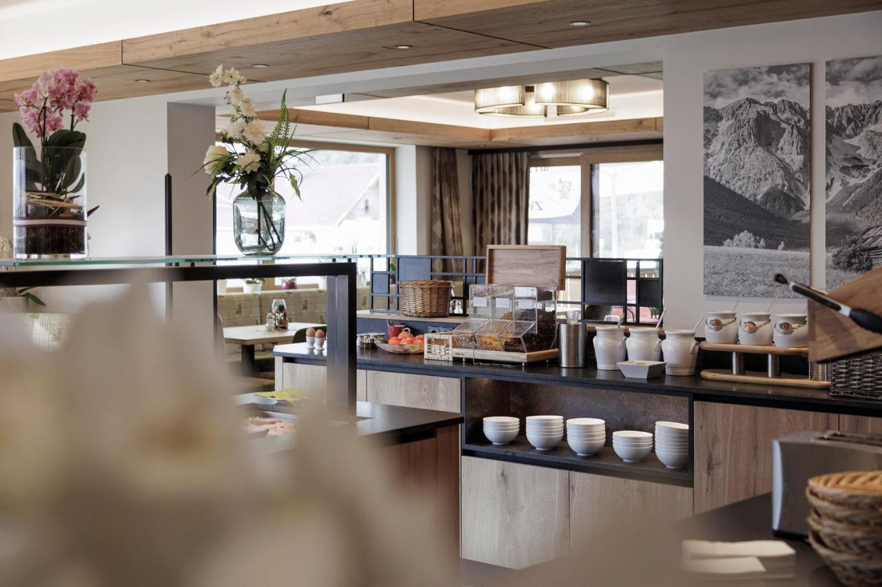 Hotel Neuwirt มีมิง ภายนอก รูปภาพ