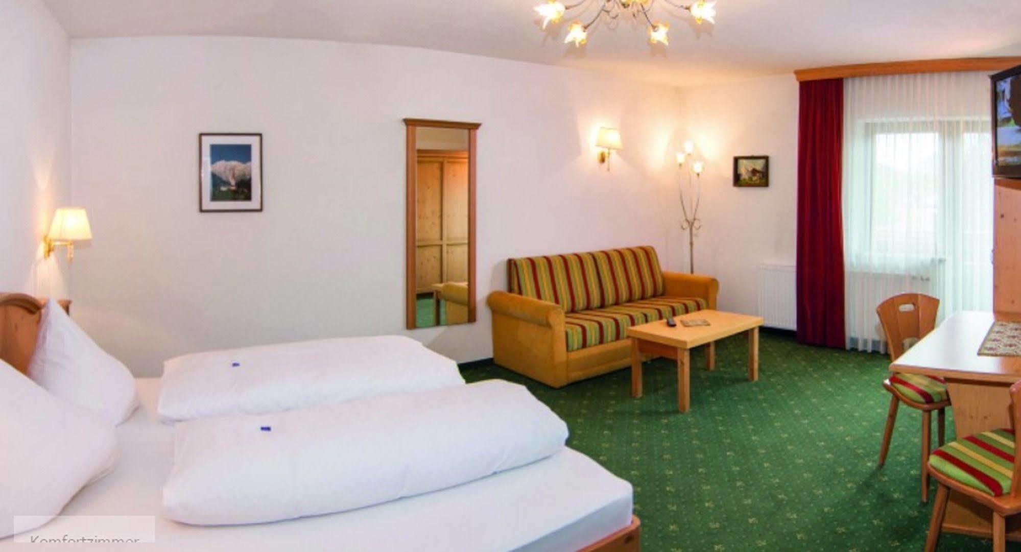 Hotel Neuwirt มีมิง ภายนอก รูปภาพ