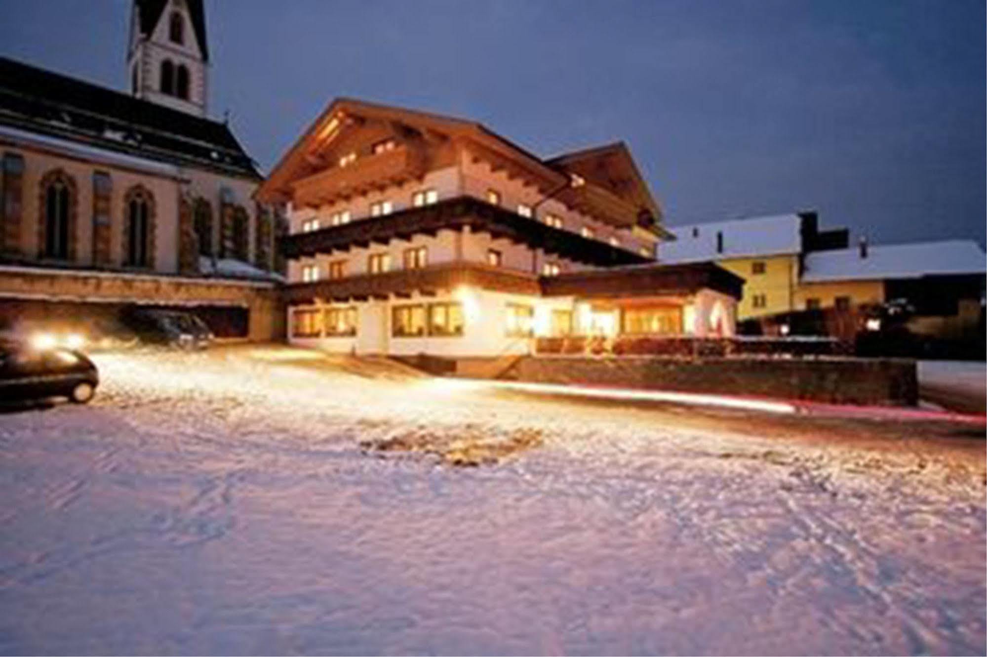 Hotel Neuwirt มีมิง ภายนอก รูปภาพ